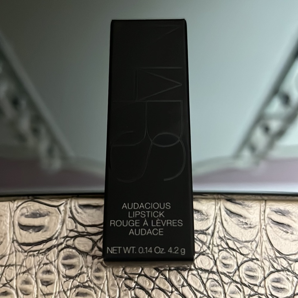 NIB! Nars Audacious Lipstick In Color Rita. - Picture 5 of 10